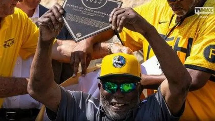 Manny Sanguillén exaltado al Salón de la Fama de los Piratas de Pittsburgh